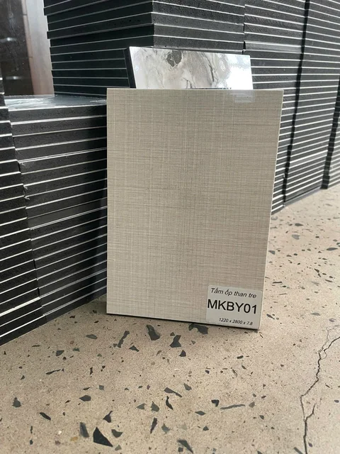 Tấm ốp than tre mã MKBY01 — ảnh thật